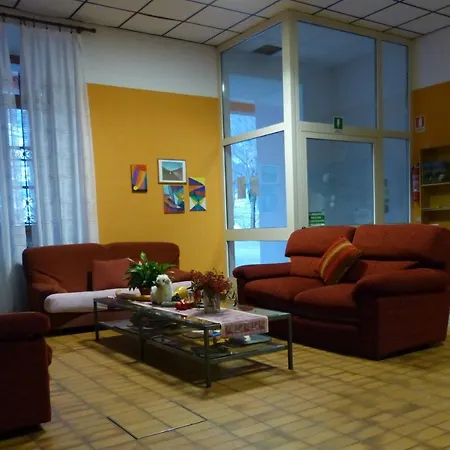 Al Deserto Hostel *
