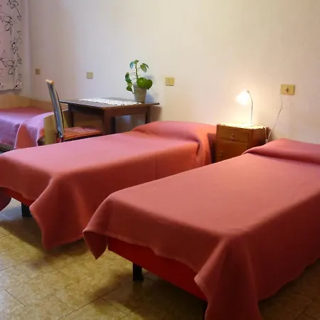 Al Deserto Hostel