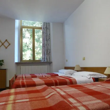 Al Deserto Hostel Chiavenna